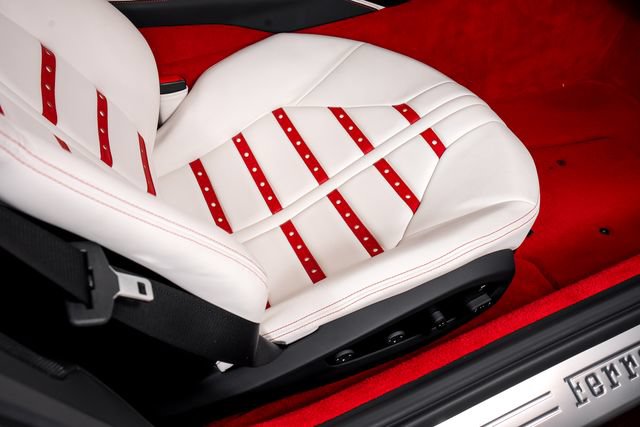 Used 2021 Ferrari 812 GTS RWD image 61