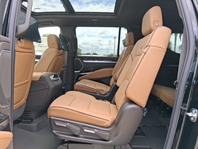 New 2026 Cadillac Escalade ESV Luxury w/ LPO, Floor Liner Package RWD image 24