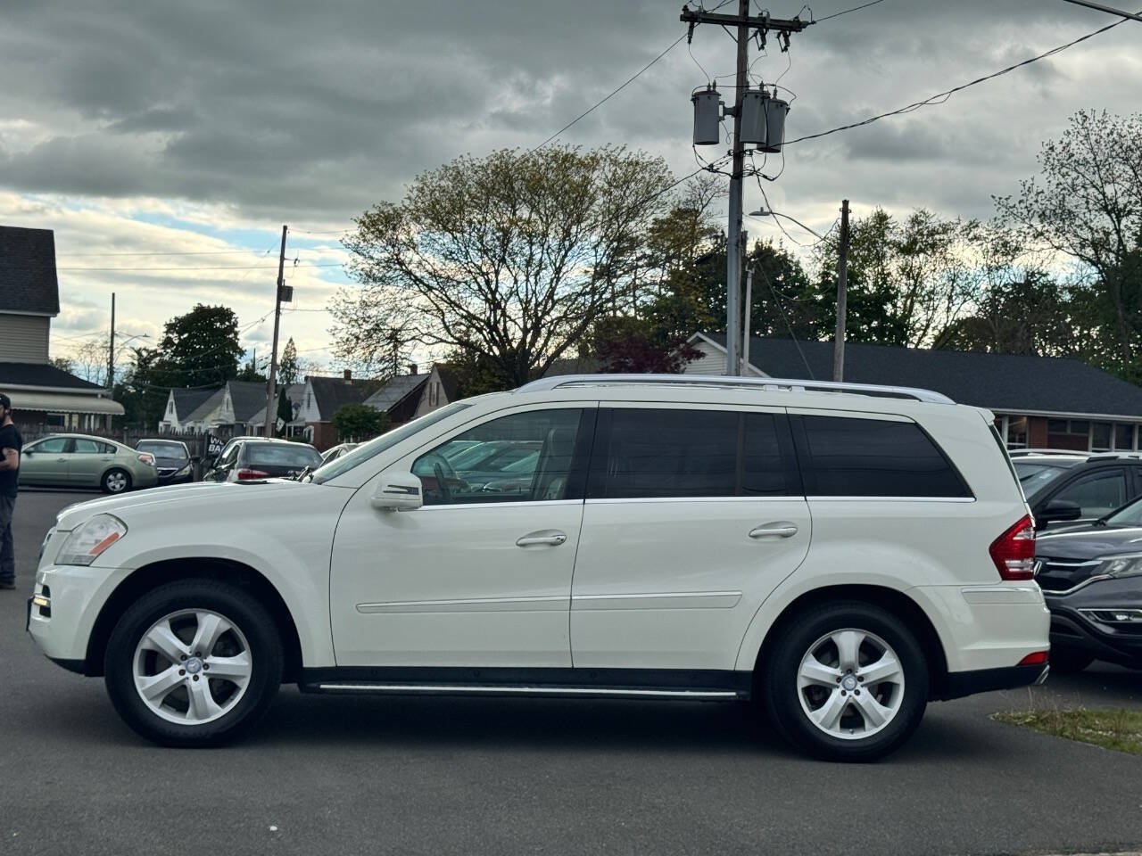 Used 2012 Mercedes-Benz GL 450 4MATIC image 4