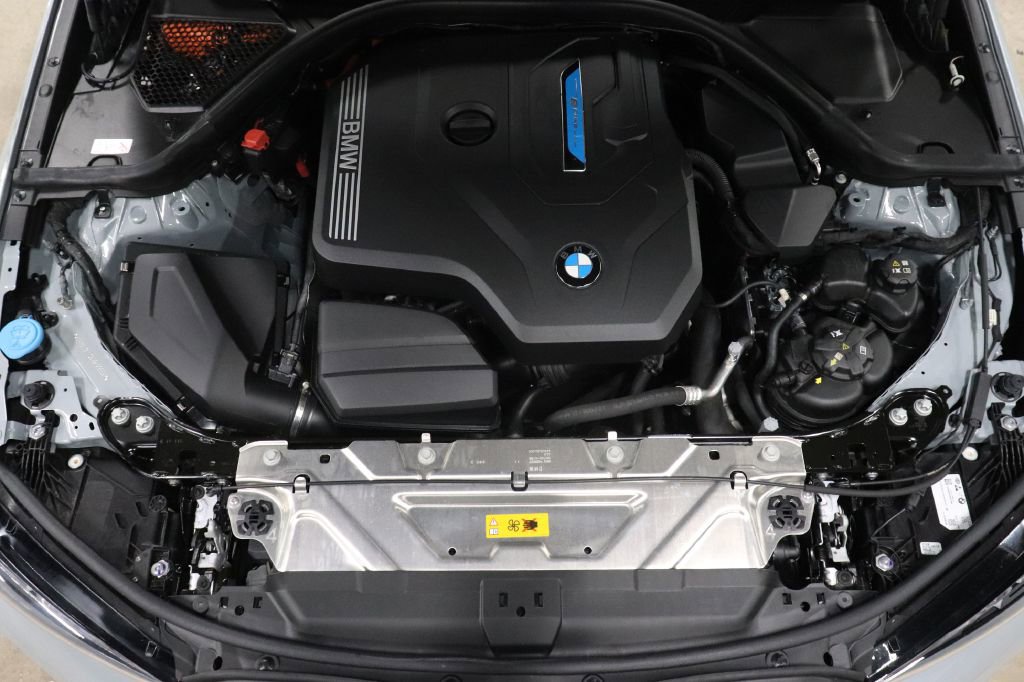 Used 2024 BMW 330e w/ Premium Package image 30
