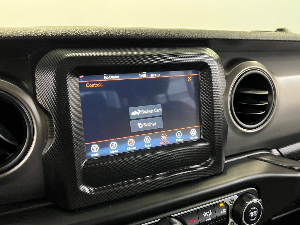 Certified 2023 Jeep Gladiator Sport image 32