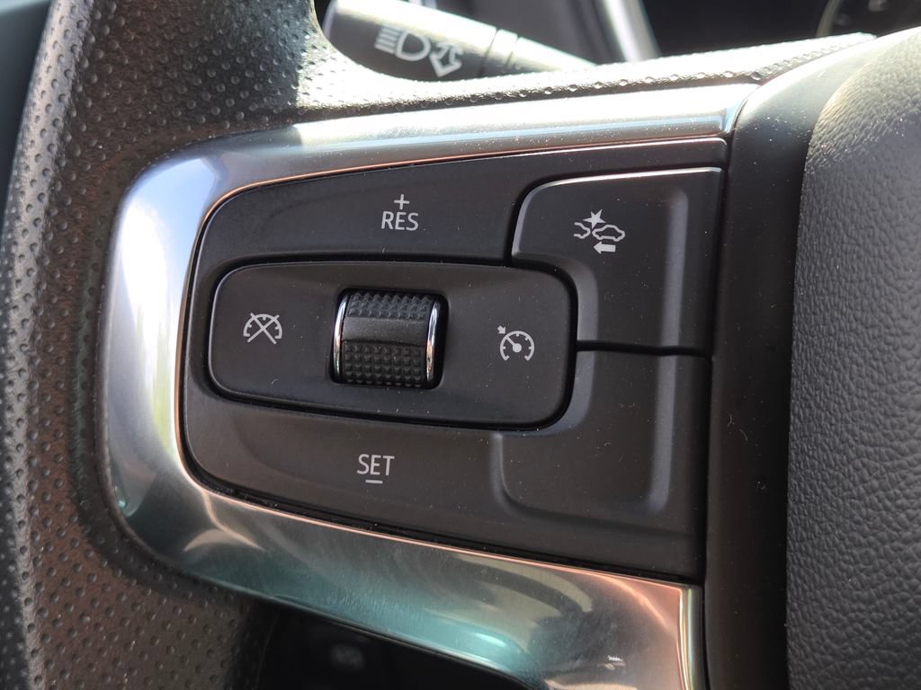 Used 2025 Chevrolet Blazer LT AWD/4WD image 30