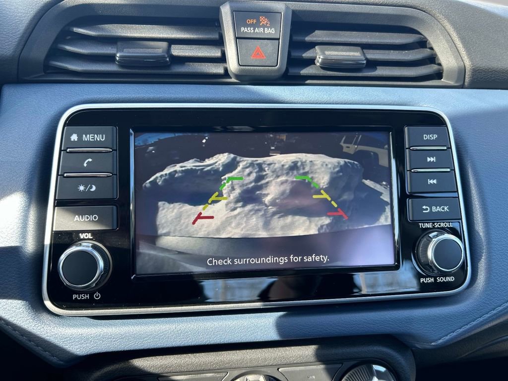 Used 2025 Nissan Versa SV w/ Trunk Package image 28