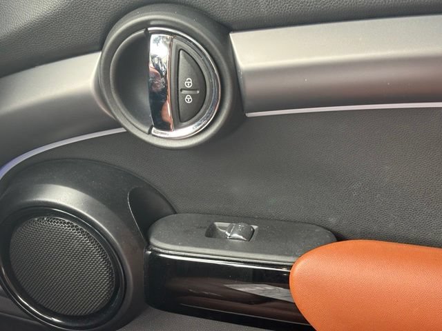 Used 2022 MINI Cooper S w/ Signature Upholstery Package FWD image 34