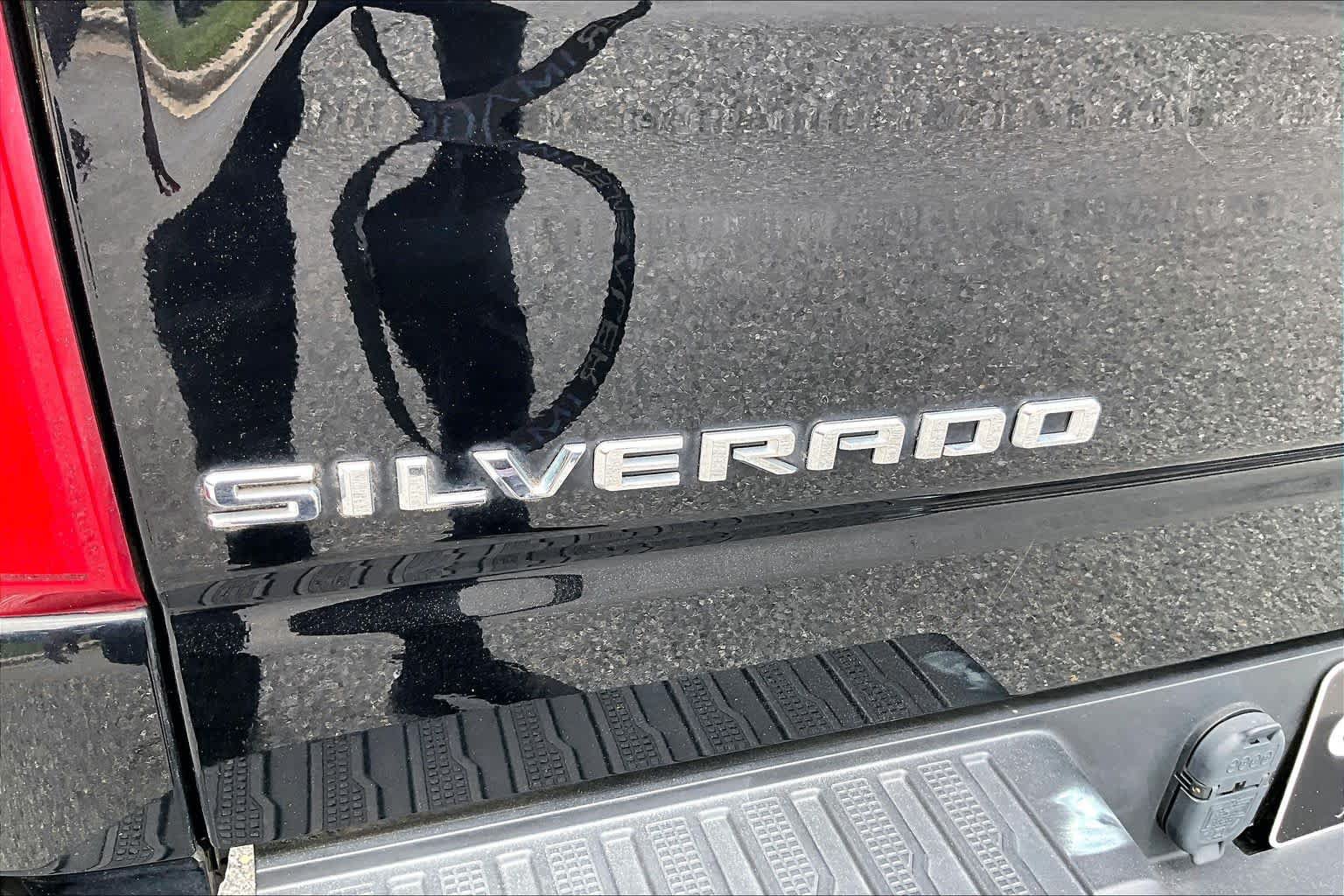 Used 2021 Chevrolet Silverado 1500 Custom AWD/4WD image 10
