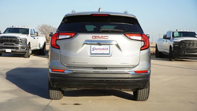 Used 2024 GMC Terrain SLT image 8