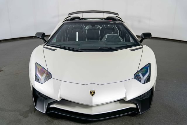 Used 2016 Lamborghini Aventador LP 750-4 Superveloce AWD/4WD image 3