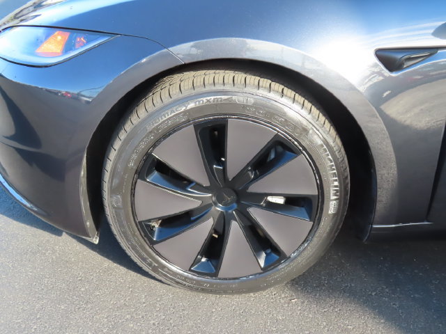 Used 2024 Tesla Model 3 Standard Range RWD image 8