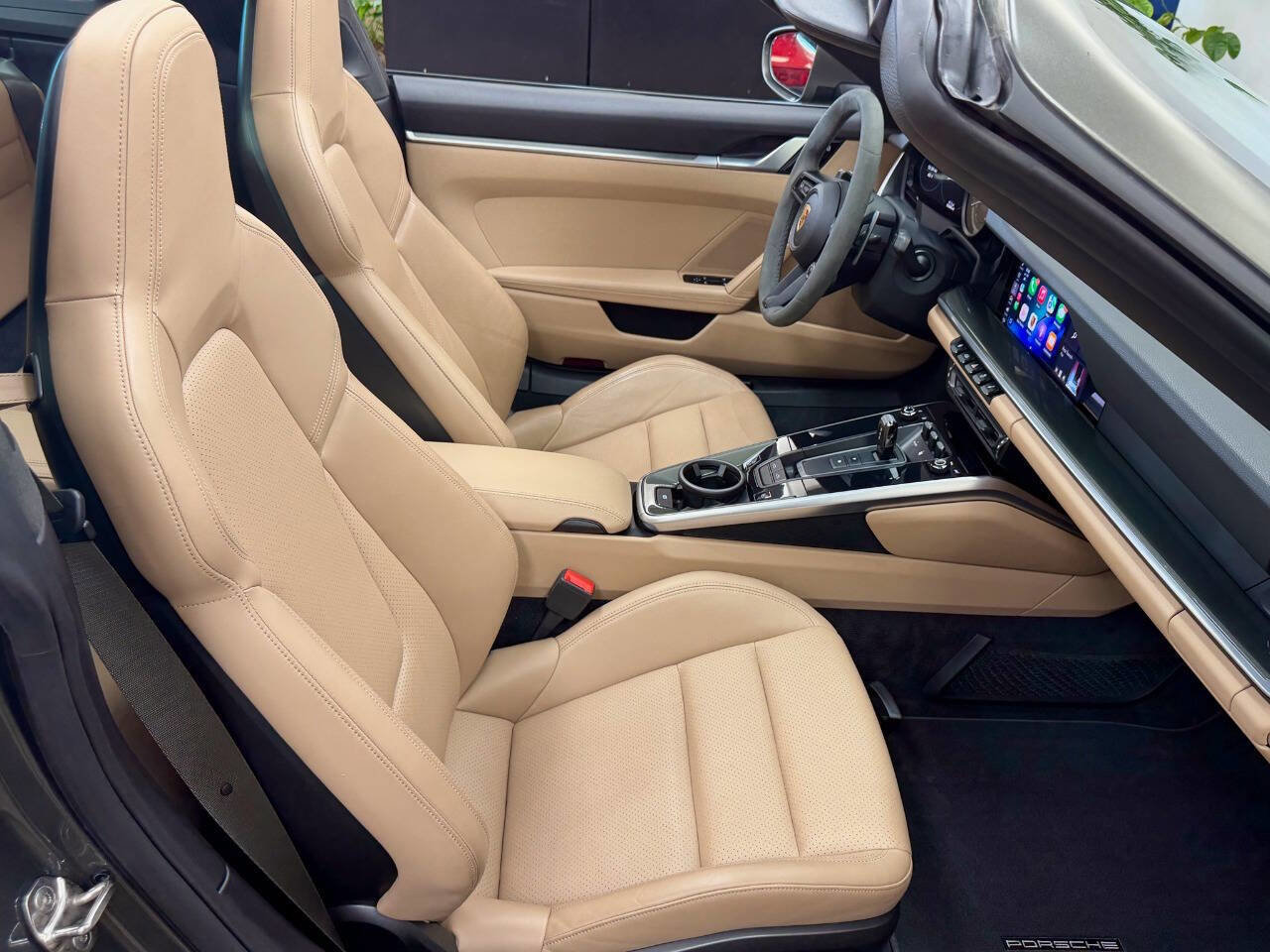 Used 2021 Porsche 911 image 77