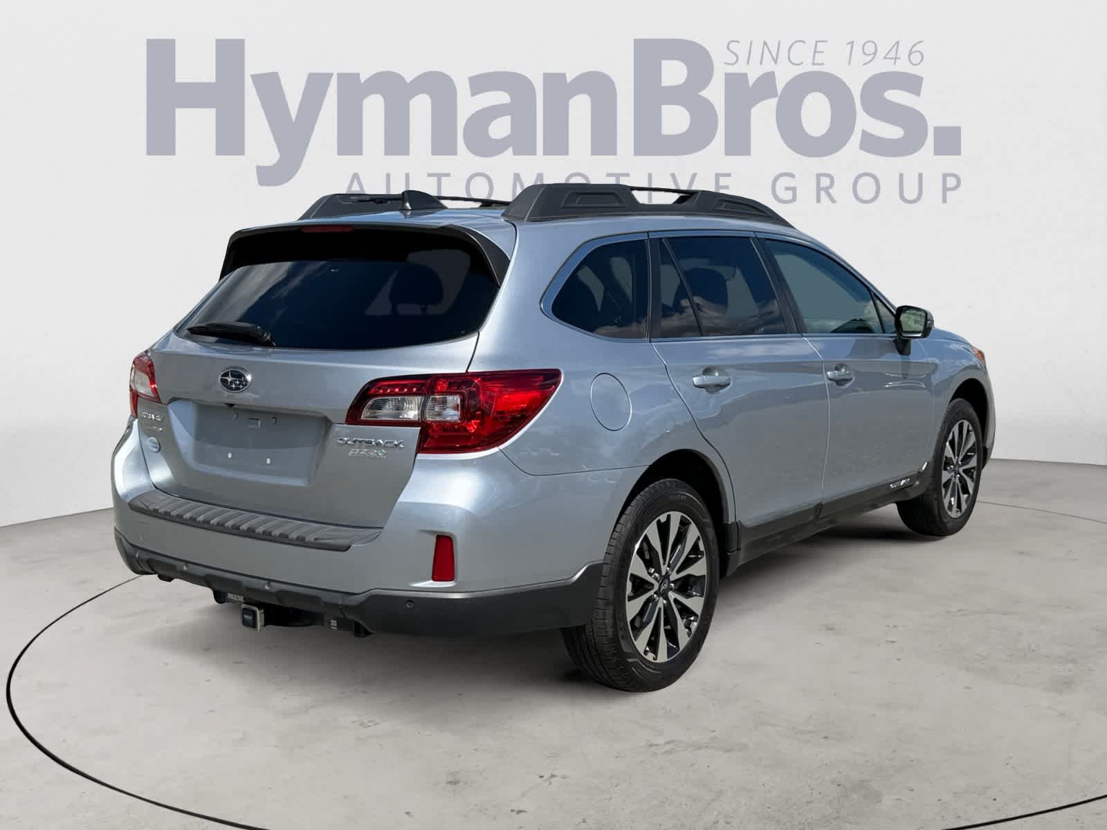 Used 2017 Subaru Outback 2.5i Limited AWD/4WD image 3