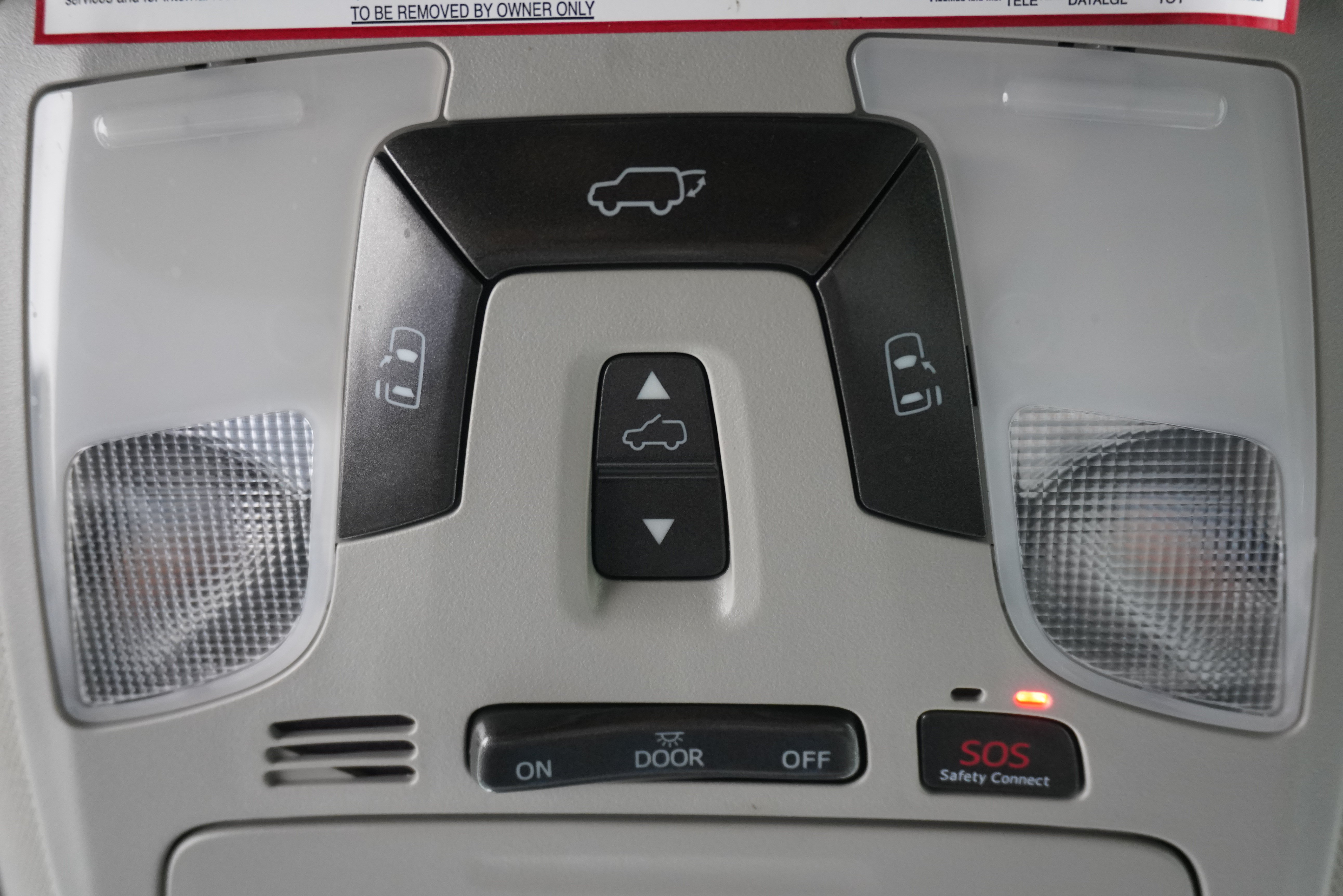 Used 2020 Toyota Sienna XLE w/ XLE Navigation Package FWD image 27