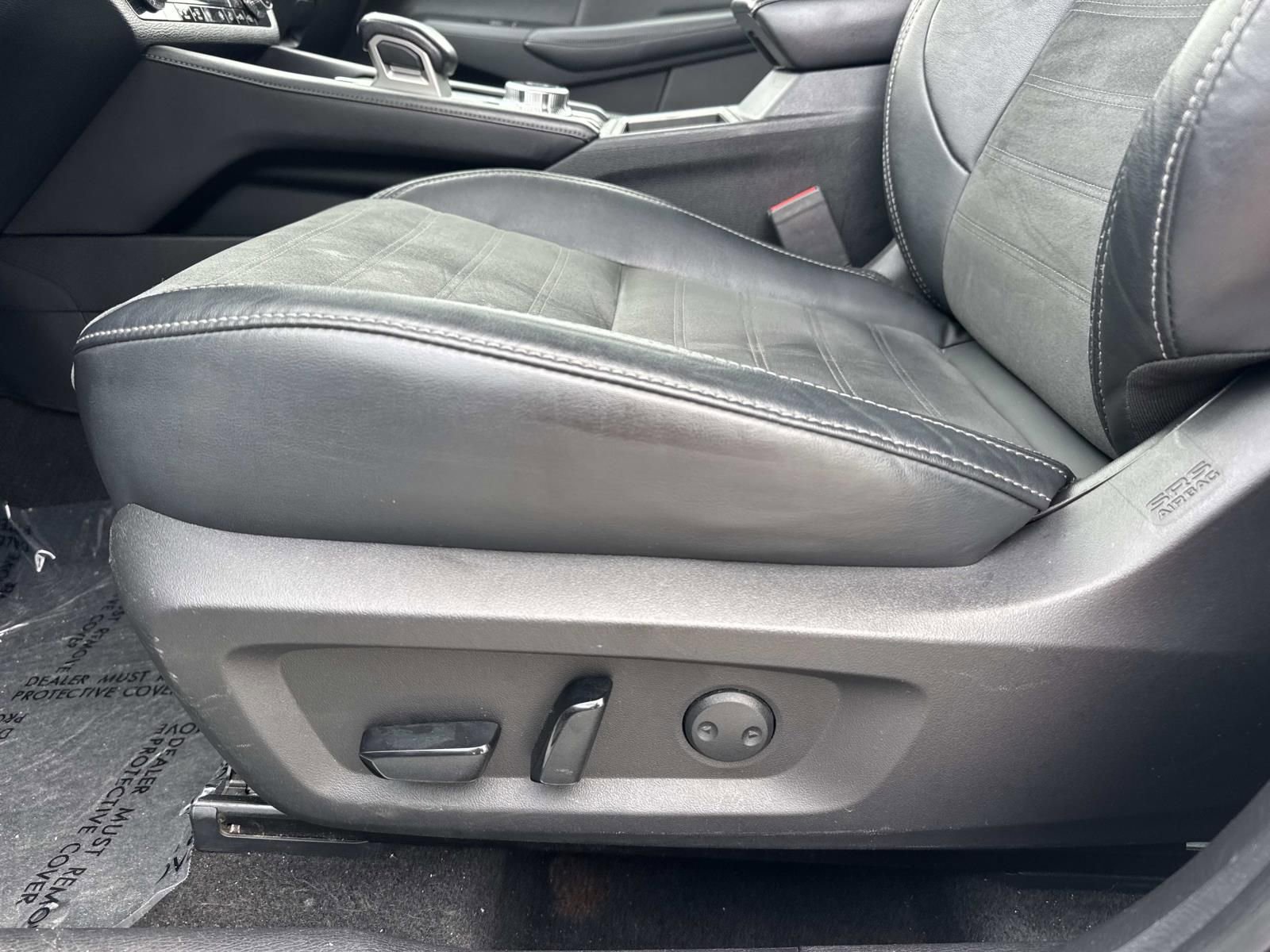 Used 2023 Mitsubishi Outlander SE AWD/4WD image 16