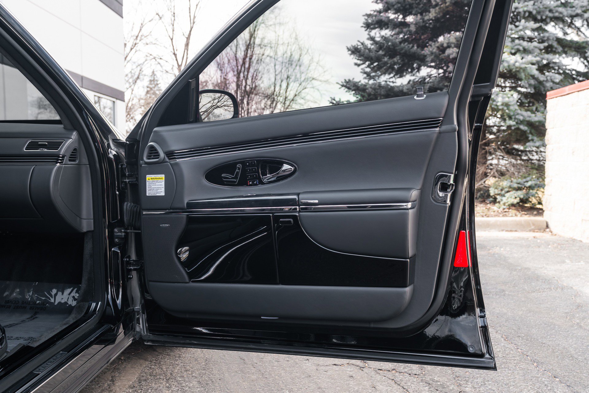 Used 2009 Maybach 57 S image 45