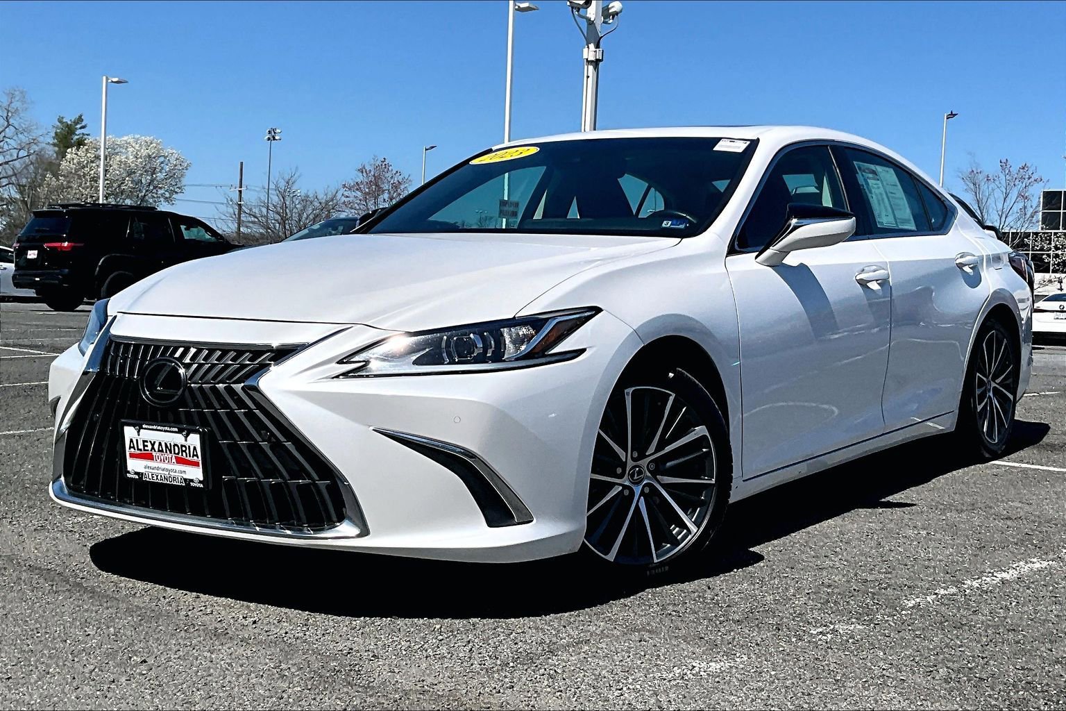 Used 2023 Lexus ES 350 w/ Premium Package image 1
