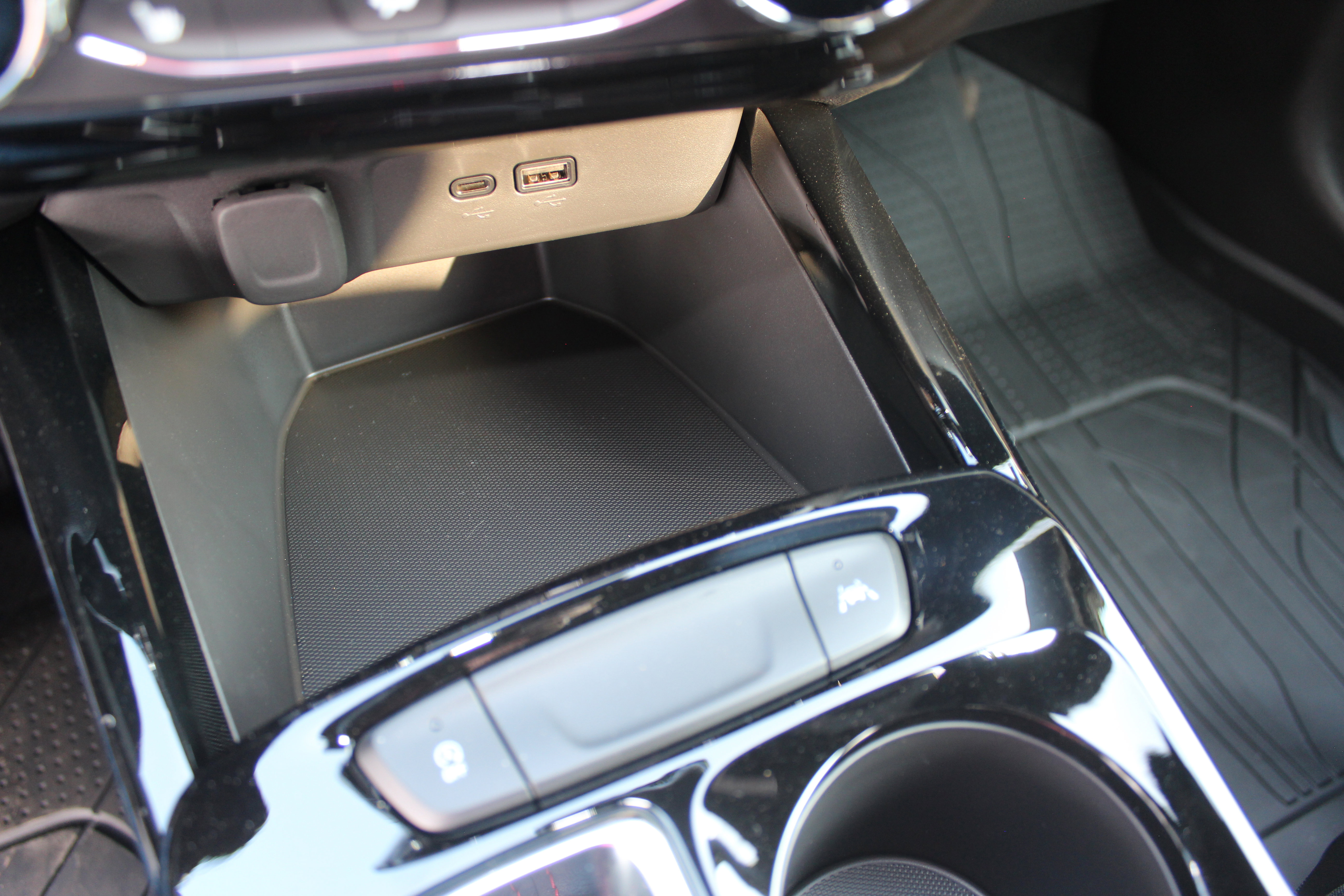 New 2025 Chevrolet Trax RS w/ Driver Confidence Package image 34