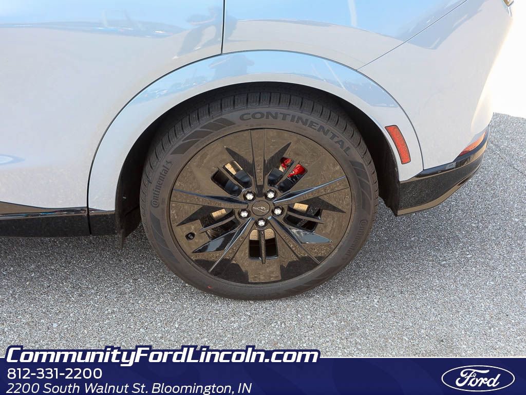 New 2025 Ford Mustang Mach-E GT image 4