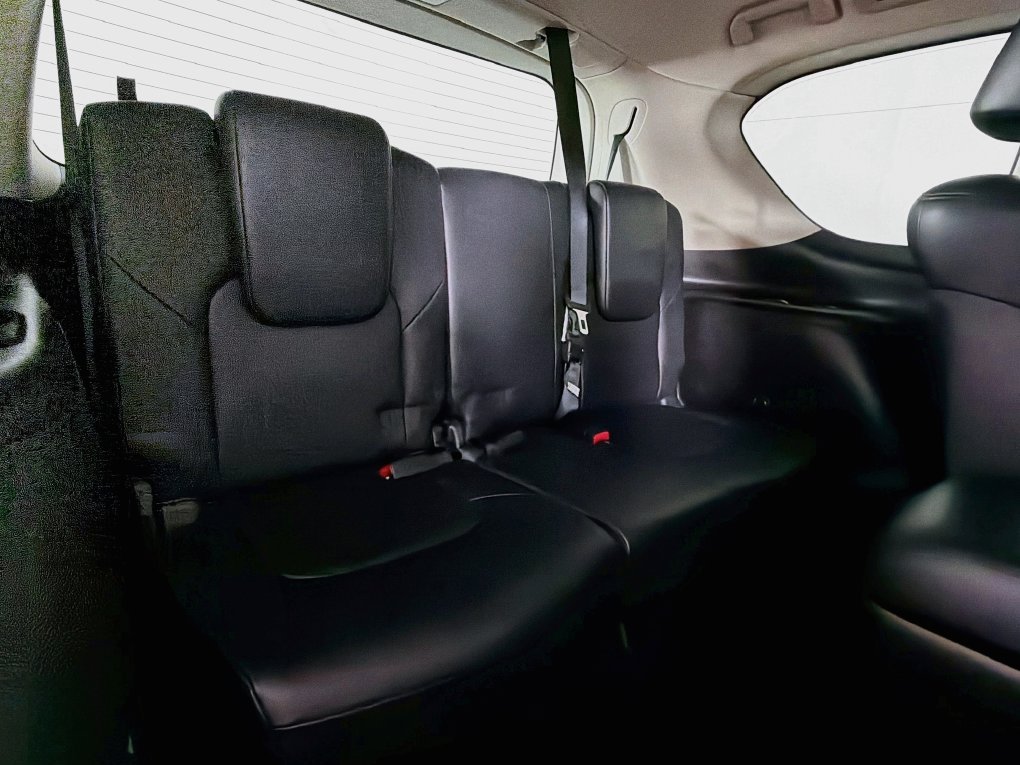 Used 2024 Nissan Armada SL w/ Captain's Chairs Package RWD image 28