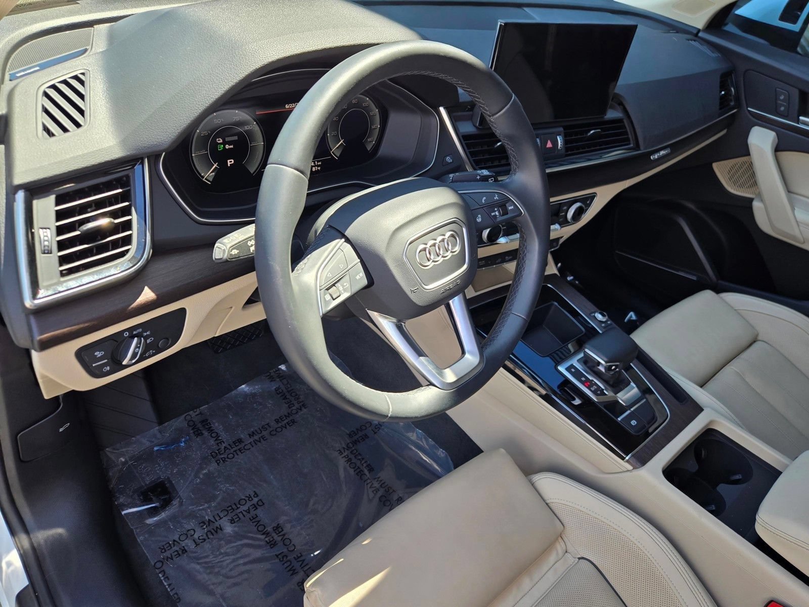 Used 2023 Audi Q5 e Premium Plus w/ Premium Plus Package AWD/4WD image 19
