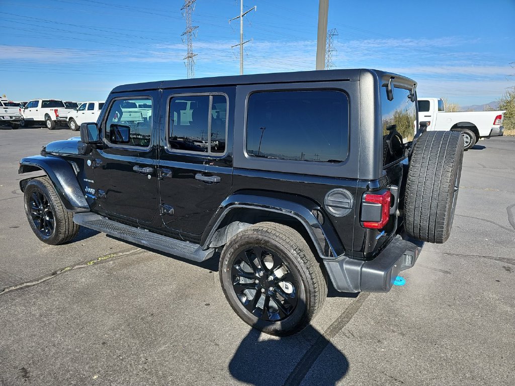 Certified 2022 Jeep Wrangler Unlimited Sahara AWD/4WD image 4