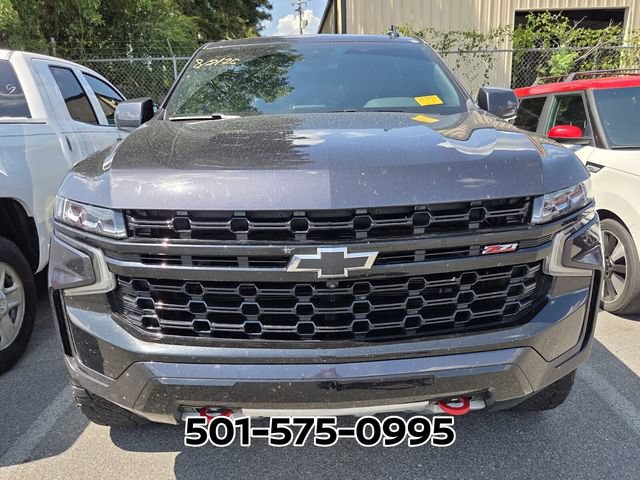 Used 2023 Chevrolet Tahoe Z71 w/ Luxury Package AWD/4WD image 2