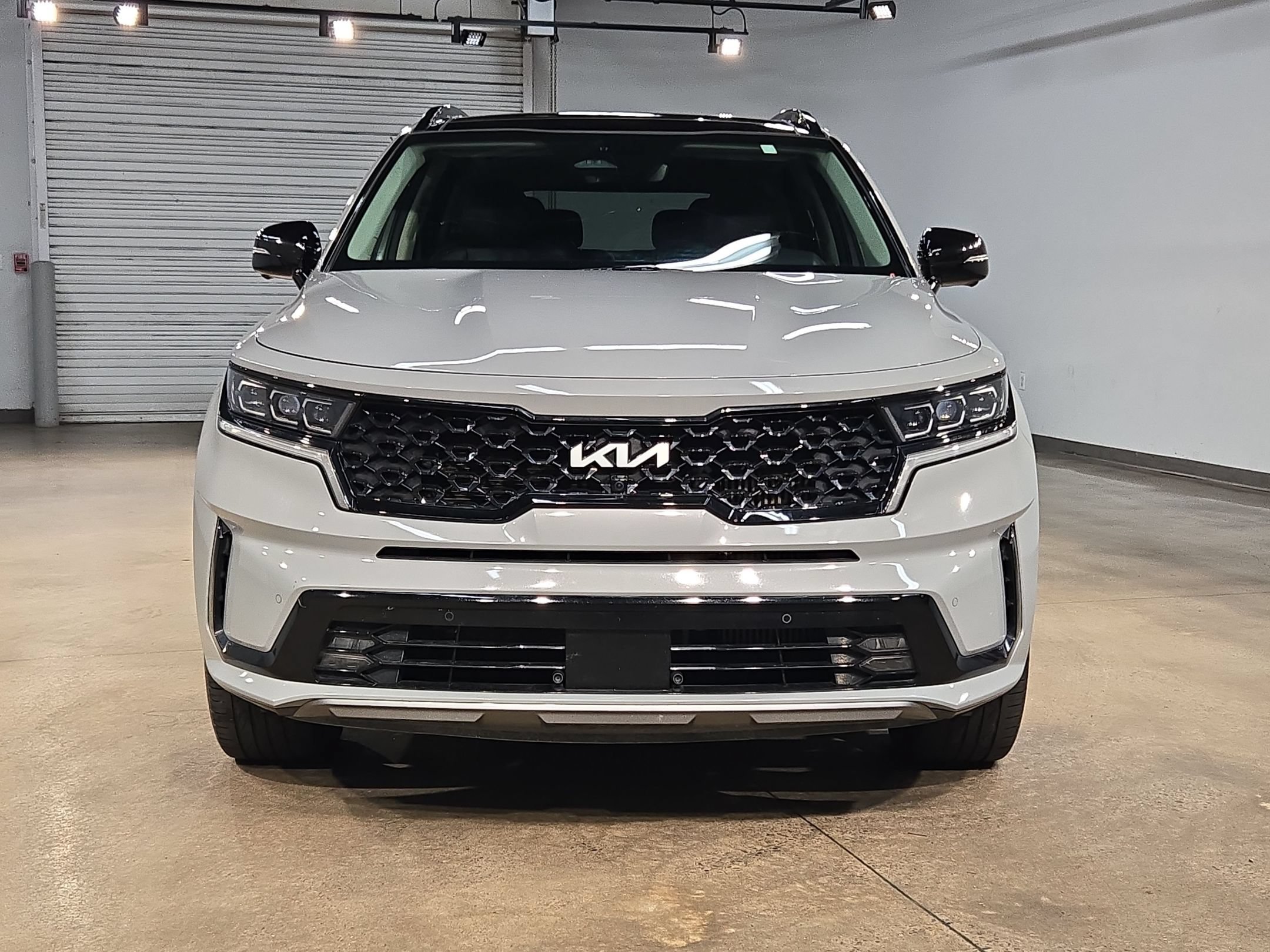 Used 2023 Kia Sorento SX AWD/4WD image 2