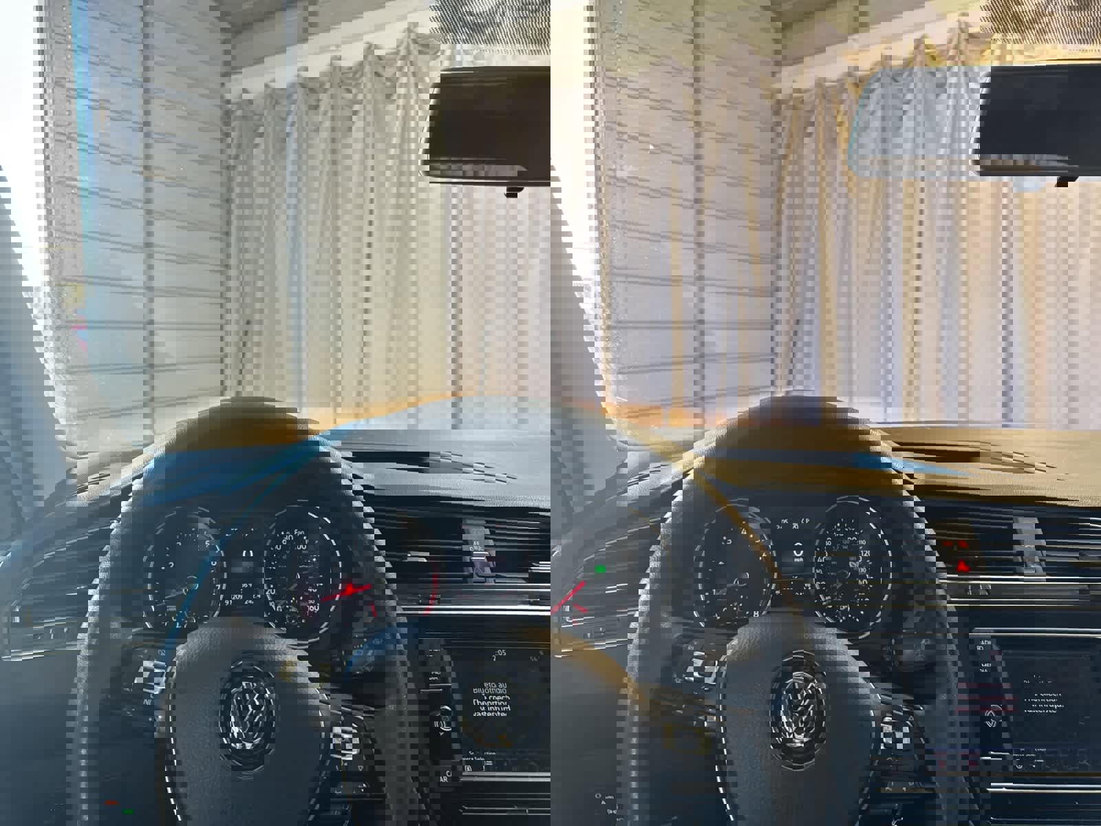 Used 2018 Volkswagen Tiguan S image 21