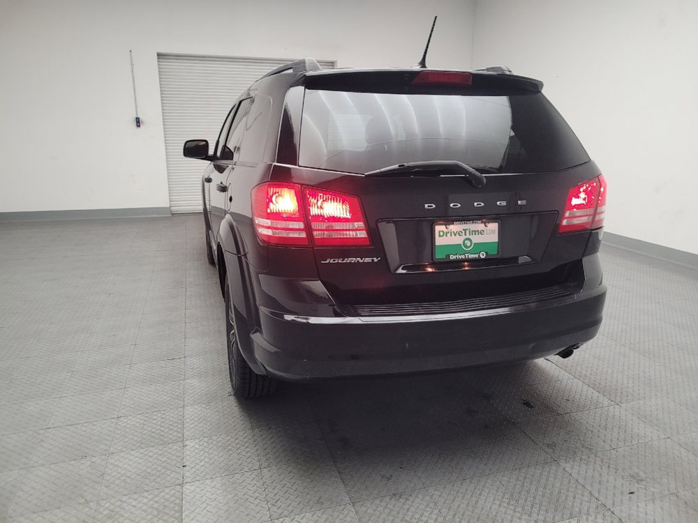 Used 2017 Dodge Journey SE w/ Flexible Seating Group image 6