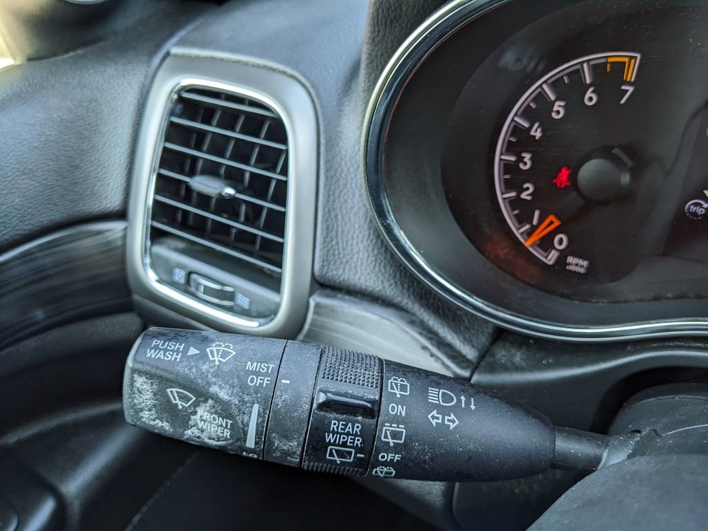 Used 2021 Jeep Grand Cherokee Laredo X image 49