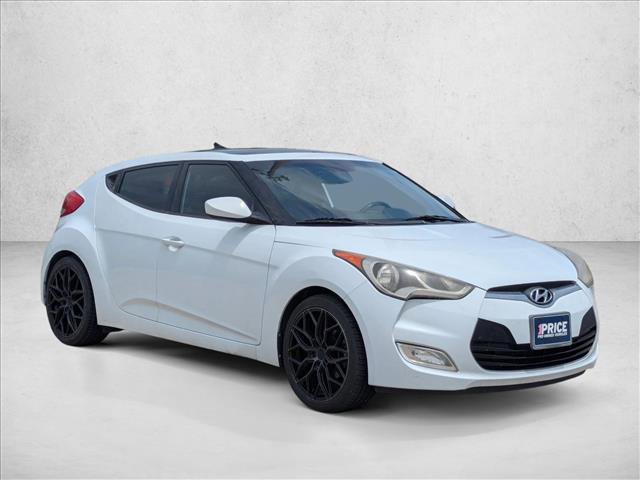 Used 2016 Hyundai Veloster w/ Option Group 02 FWD image 3