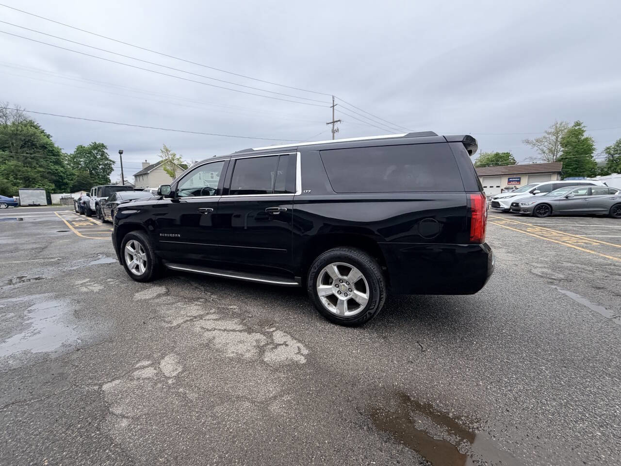 Used 2015 Chevrolet Suburban LTZ AWD/4WD image 69