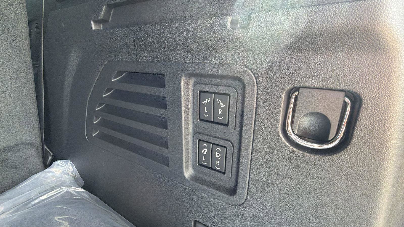 New 2026 Buick Enclave Avenir w/ Super Cruise Package image 12