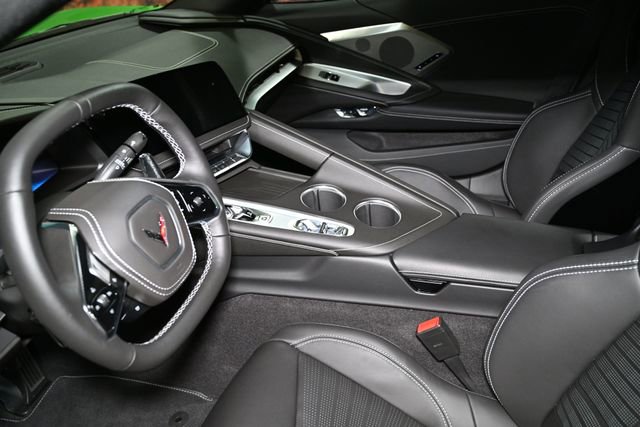 Used 2026 Chevrolet Corvette Stingray Preferred Cpe w/ Z51 Performance Package RWD image 24