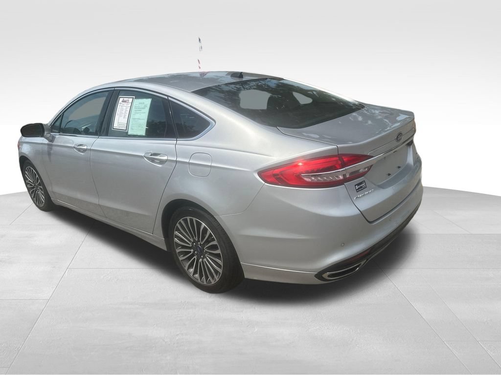 Used 2017 Ford Fusion SE w/ Fusion SE Technology Package FWD image 18