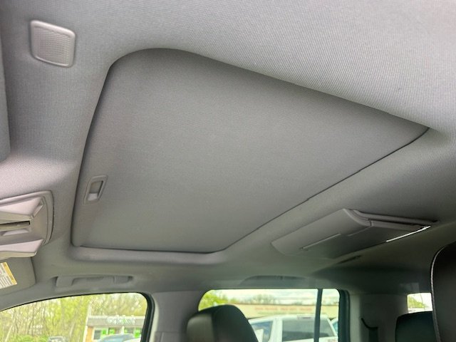 Used 2017 Cadillac Escalade ESV Luxury image 14