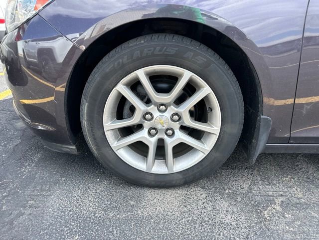 Used 2015 Chevrolet Malibu LT FWD image 15