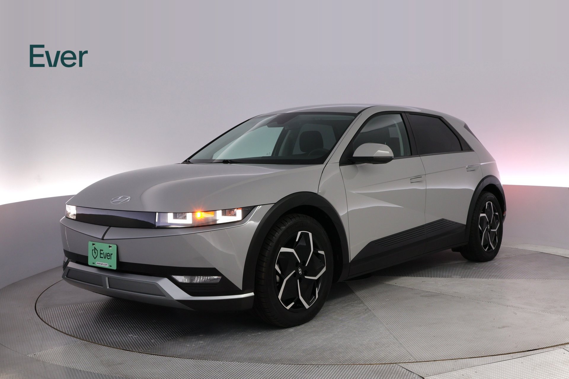 Used 2024 Hyundai Ioniq 5 SEL RWD image 2
