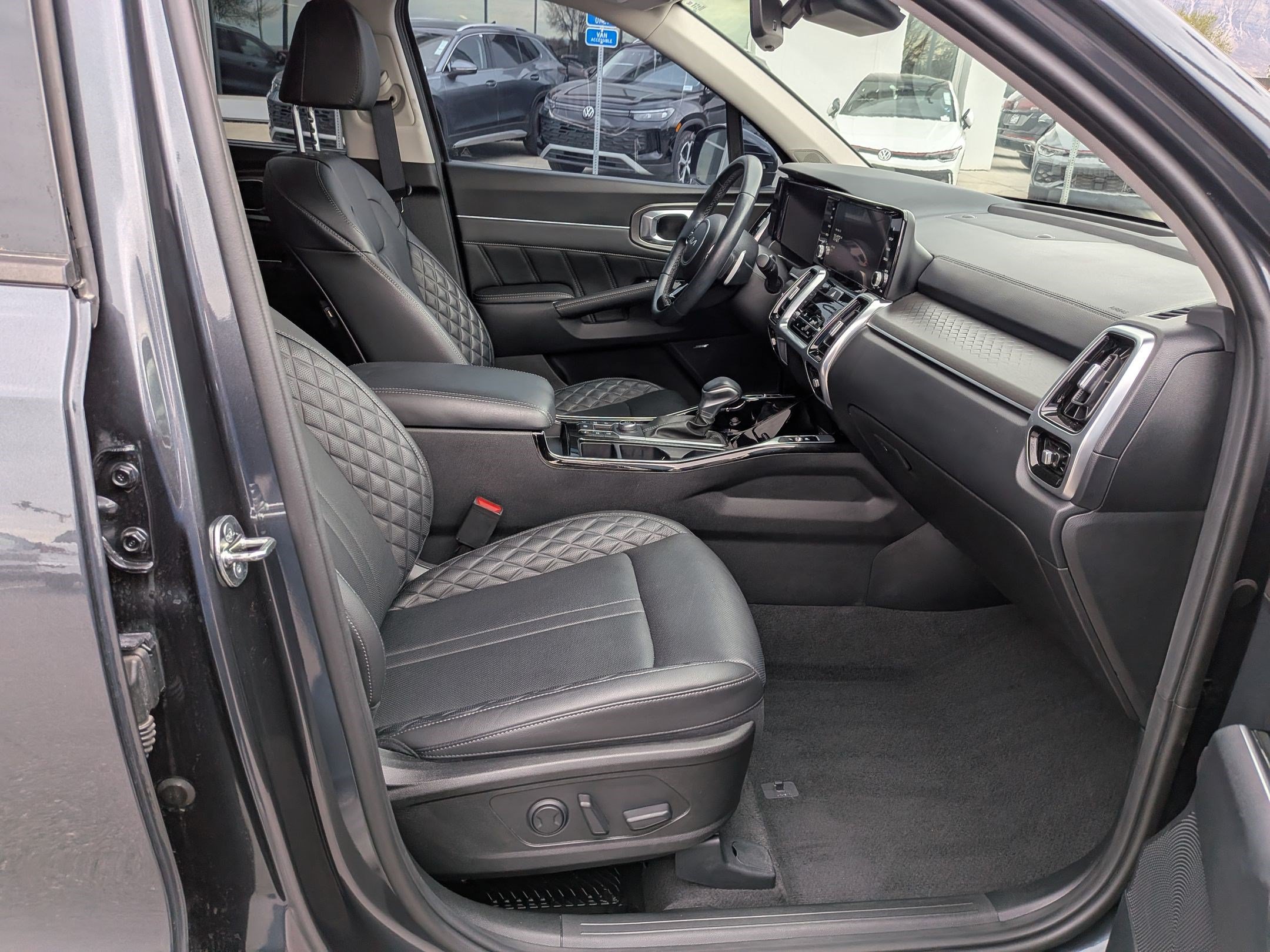 Used 2023 Kia Sorento SX AWD/4WD image 30