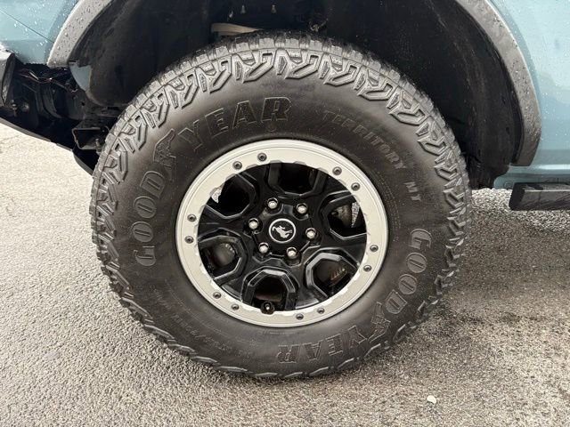 Used 2021 Ford Bronco Black Diamond w/ Sasquatch Package image 9