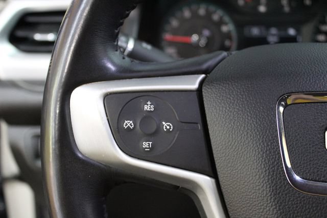 Used 2017 GMC Acadia SLE AWD/4WD image 16