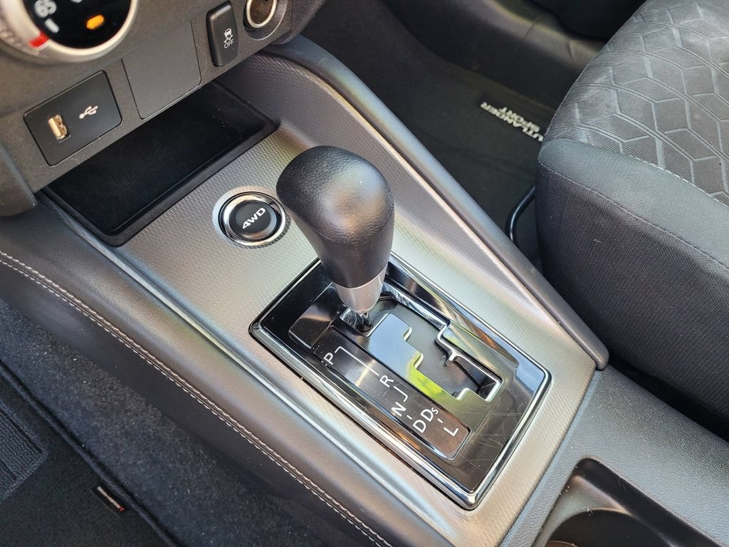 Used 2024 Mitsubishi Outlander Sport ES AWD/4WD image 15
