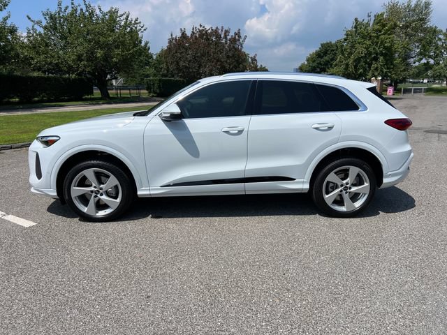 Used 2025 Audi Q5 Premium Plus AWD/4WD image 6