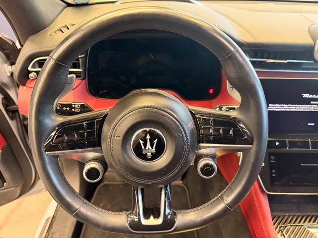 Used 2023 Maserati Grecale Modena image 21