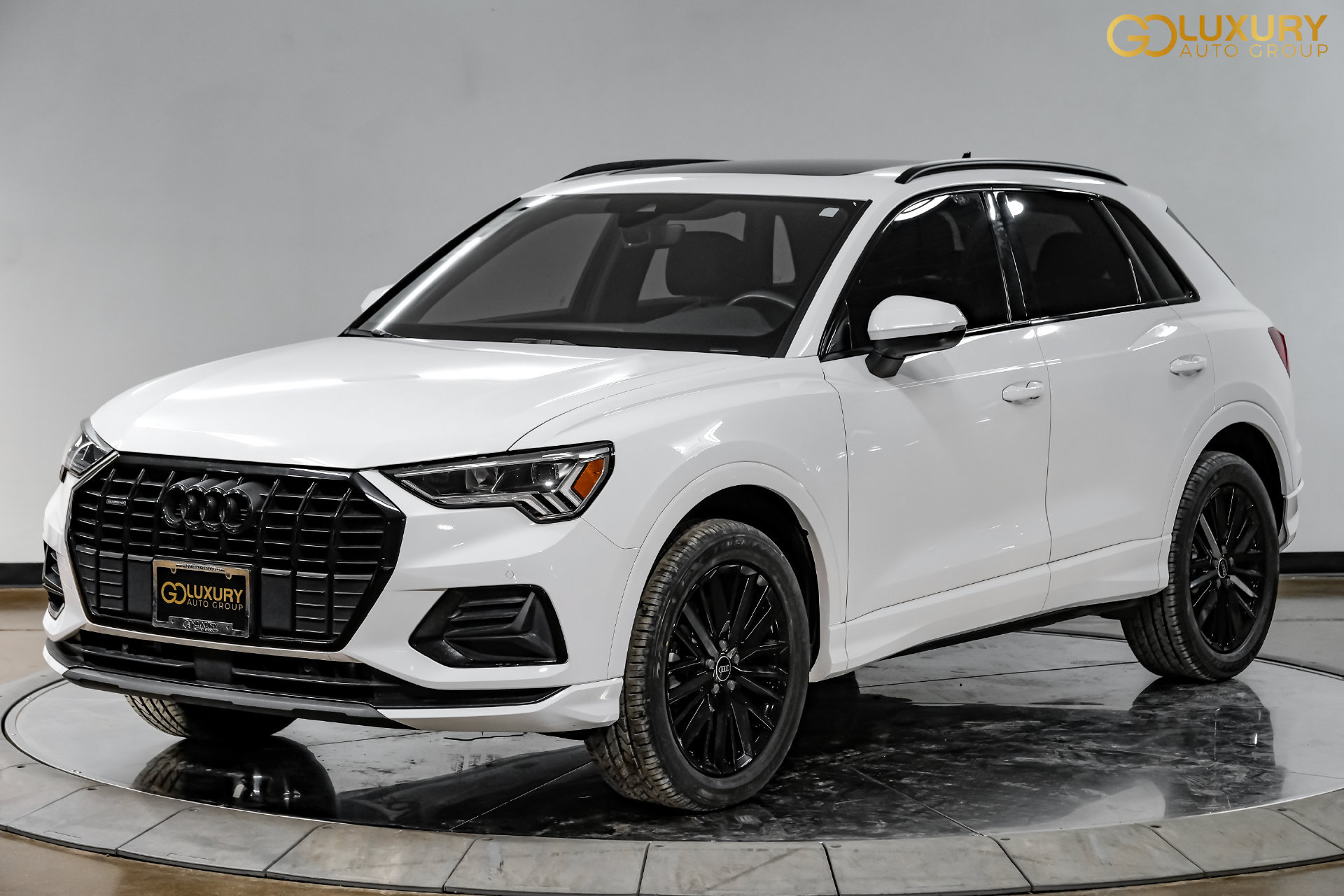 Used 2024 Audi Q3 2.0T Premium w/ Convenience Package AWD/4WD image 8