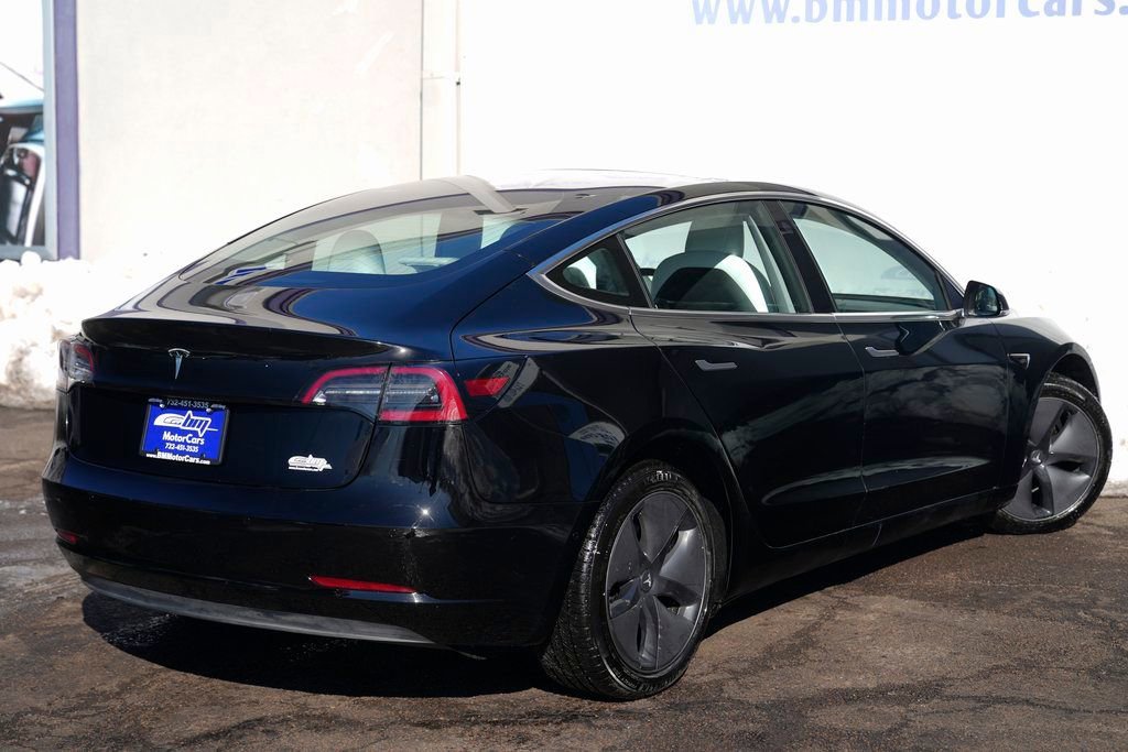 Used 2018 Tesla Model 3 Performance image 3