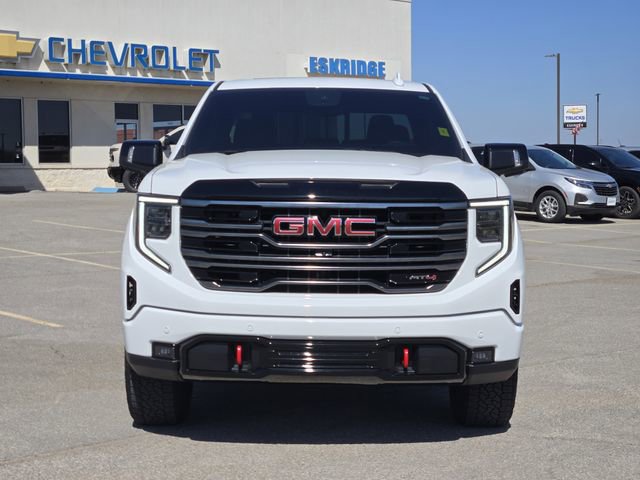Used 2025 GMC Sierra 1500 AT4 w/ AT4 Premium Package image 2