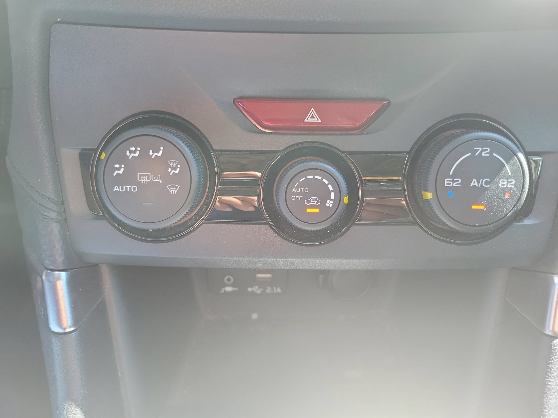 Used 2019 Subaru Forester Premium w/ All-Weather Package AWD/4WD image 18