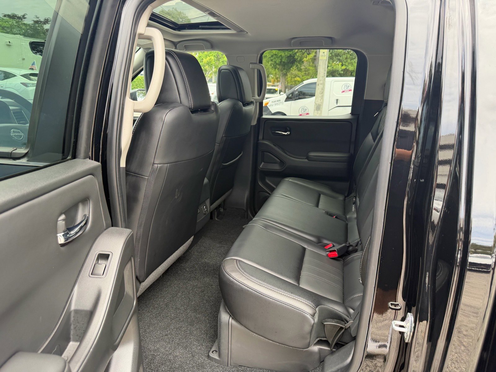 Certified 2024 Nissan Frontier SL w/ Technology Package RWD image 13