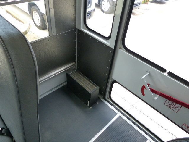Used 2008 Chevrolet Express 3500 w/ School Bus Package RWD image 20