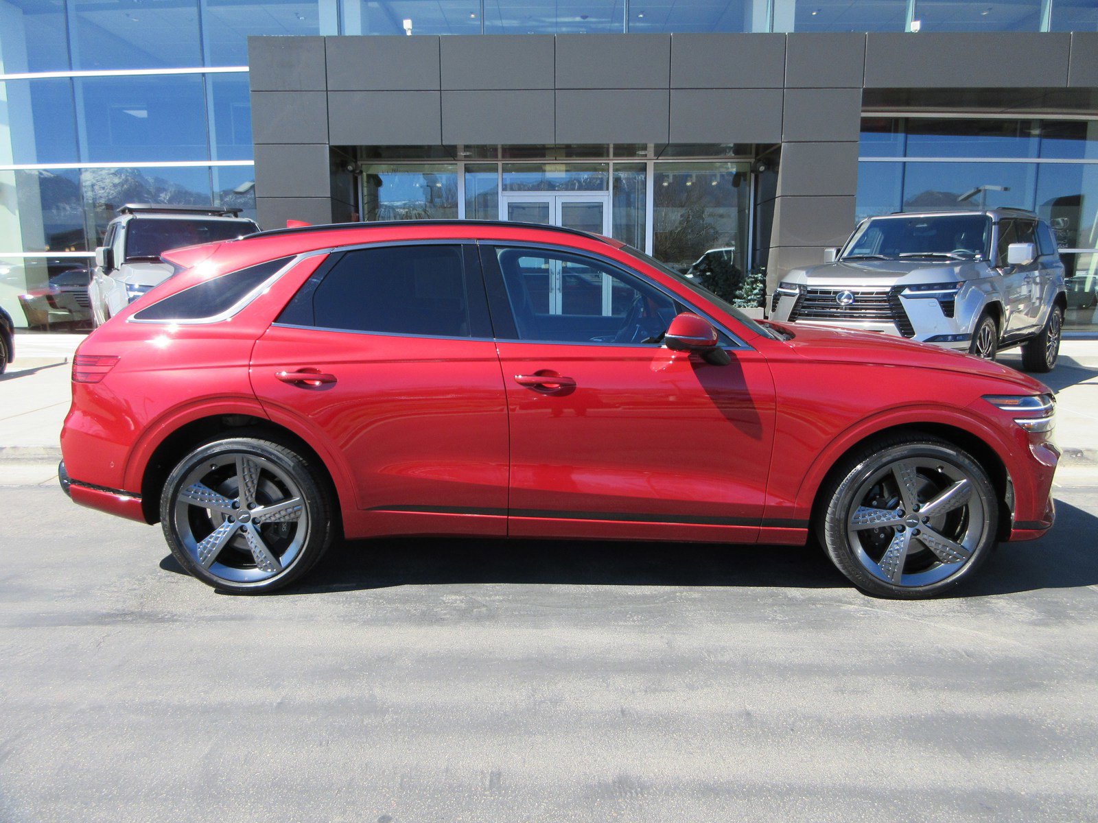 Used 2023 Genesis GV70 3.5T Sport w/ Sport Prestige Package image 12