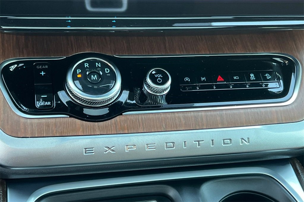 New 2025 Ford Expedition Max King Ranch image 18